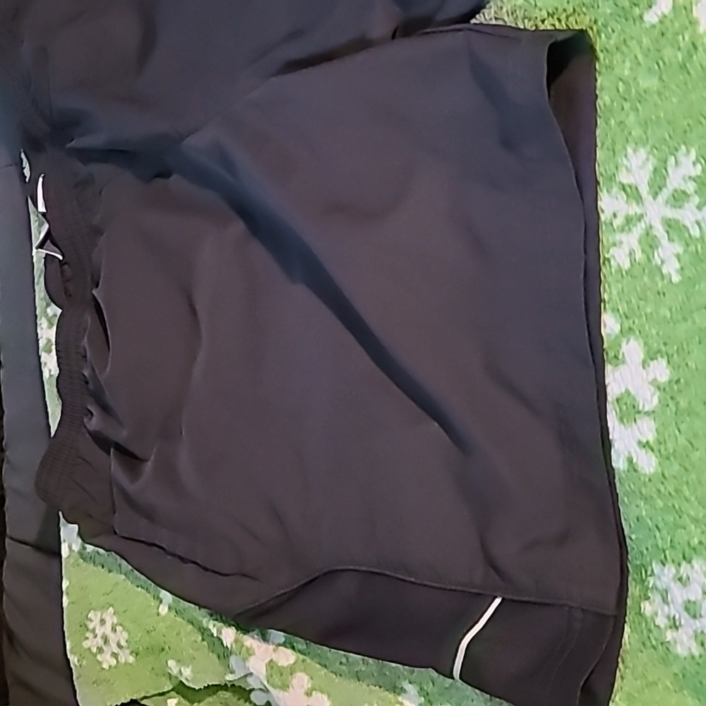 Fila women's athletic shorts - Picture 2 of 7